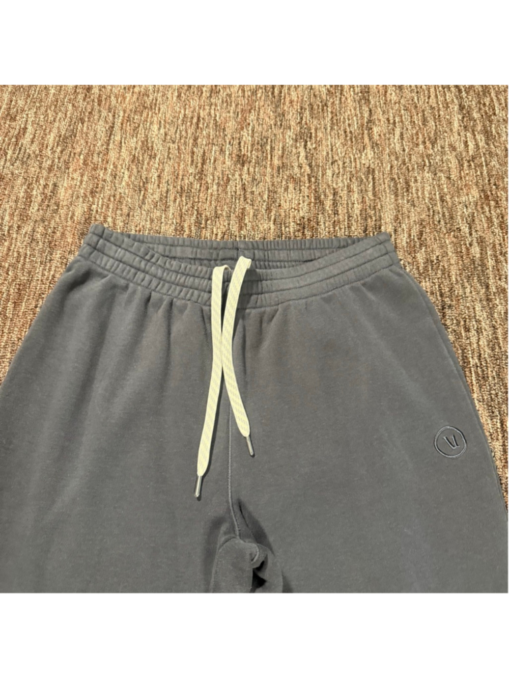 Vuori Sedona Wide Leg Split Hem Sweatpants lounge Grey Small - Picture 3 of 8